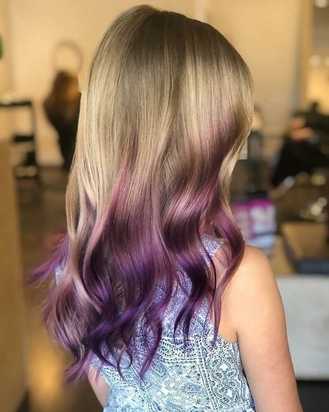 Purple And Blonde Highlights, Blonde With Purple Highlights, Blonde Hair With Purple Highlights, Black Hair With Purple, Highlights On Blonde Hair, Blonde Hair With Purple, Blonde Hair With Purple Tips, Hair With Purple Highlights, Purple Hair Tips