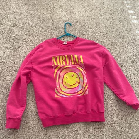 nirvana urban size small Nirvana Sweatshirt, Nirvana, Urban Outfitters, Graphic Sweatshirt, Sweatshirts, Jewelry Watches, Plus Fashion, Outfit Inspo, I Love