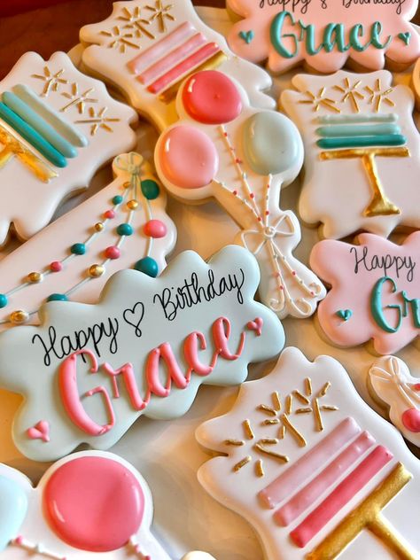 1st Birthday Cookies, First Birthday Cookies, Custom Cookie, Sugar Cookie Designs, Cookies For Kids, Cookies Decorated, Birthday Board, Cookie Ideas