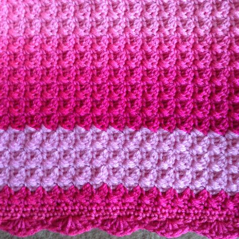 Suzette Stitch by Bella Coco/YouTube.made with Red Heart yarn in Jazzy(pink ombré) Crochet Ombre Blanket Patterns, Crochet Suzette Stitch, Quilts Crochet, Red Heart Ombre Crochet Pattern, Bernat Blanket Ombre Crochet, Pink And Teal Crochet Blanket, Pink Ombre Crochet Blanket, Ombre Crochet, Self Striping Yarn