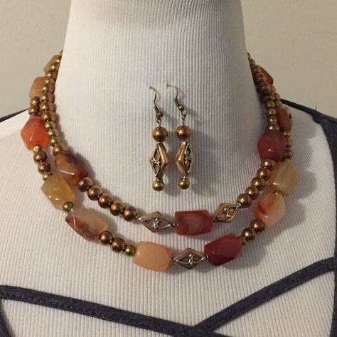 Big Chunky Amber Color Agate Beads. Metallic Glass Beads And Hand Made Copper And Silver Beads. Approximately 21 Inches W/1 Inch Extender. Matching Earrings Included. Agate Necklace Beaded, Boho Jewelry Necklaces, Fall Beaded Jewelry, Wood Beads Jewelry, Rhodochrosite Necklace, 32 Necklace, Fall Bead, 1960's Fashion, Fall Designs