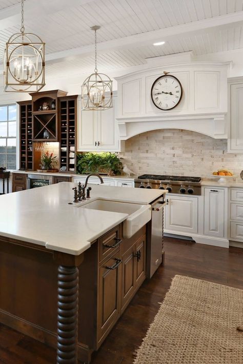 White Farmhouse Kitchen Cabinets, White Farmhouse Kitchen, Kitchen Renovation Design, Stained Kitchen Cabinets, Brown Kitchen Cabinets, Dark Wood Kitchens, Farmhouse Kitchen Remodel, White Kitchen Island, Brown Cabinets