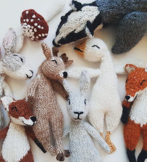 The Deer Knitting Pattern Knitted Animals Free Patterns Easy, Knitted Stuffed Animals, Animal Knitting Patterns, Knitting Patterns Toys, Knitted Animals, December 2023, Diy Crochet Projects, Knitting Gift, Diy Knitting