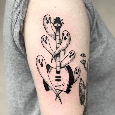 Marceline Bass Guitar Tattoo, Marceline Guitar Tattoo, Adventure Time Marceline Tattoo, Marceline Bass Tattoo, Marceline Doodle, Marceline Tattoo Ideas, Marceline Tattoo, Pilot Tattoo, Adventure Time Tattoo