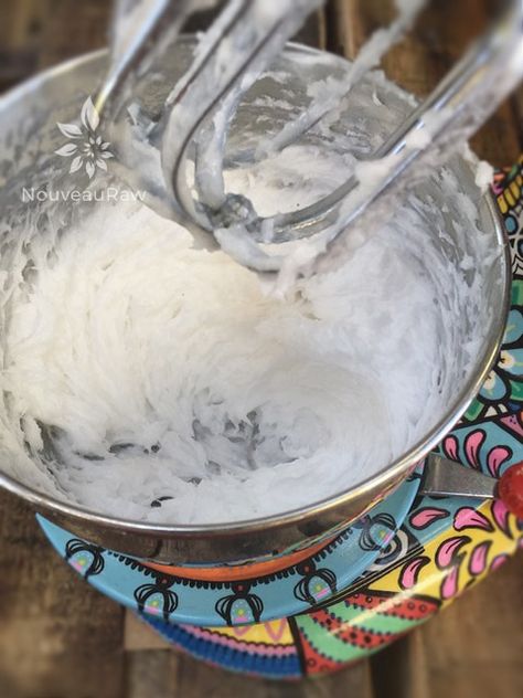 Frankincense Whipped Coconut Oil Moisturizer Coconut Oil Face Moisturizer, Skin Cream Recipes, Coconut Oil Moisturizer, Whipped Coconut Oil, Grape Oil, Essential Oil Blends Recipes, Frankincense Oil, Homemade Beauty, Frankincense Essential Oil