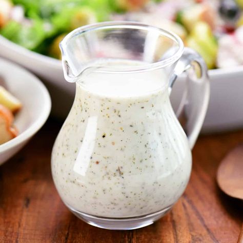 Best Restaurant Salads, Homemade Creamy Italian Dressing, Copycat Olive Garden Salad, Garden Salad Dressing, Italian Dressing Recipe, Olive Garden Dressing, Olive Garden Salad Dressing, Ranch Dressing Recipe Homemade, Italian Dressing Recipes