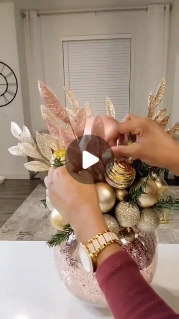 Porshi on Instagram: "Absolutely amazing Christmas ornament bouquet by @tashdesignsca 
Via @glamdecorista 
⚡️ Follow me @homedecorhut for more inspo 
⚡️Dm me @porshisdesign for your e-design inquiries 
:
:
:
:
:
:
:
:
:
:
#bouquet #hogardulcehogar #prettydiy" Christmas Bouquet Ideas, Ornament Bouquet, Christmas Floral Arrangements Diy, Outdoor Christmas Decoration Ideas, Outdoor Decoration Ideas, Gold Christmas Ornaments, Christmas Bouquet, Christmas Decoration Ideas, Christmas Floral Arrangements