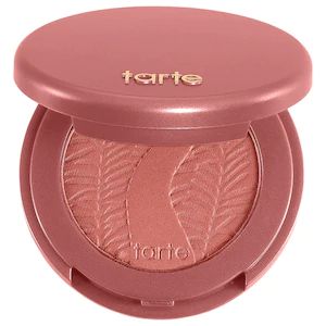 Mini Amazonian Clay 12-Hour Blush - tarte | Sephora Tarte Amazonian Clay Blush, Matte Blush, Tarte Cosmetics, Natural Preservatives, Mineral Pigments, Flaky Skin, Blush Brush, Soften Skin, Makeup Reviews