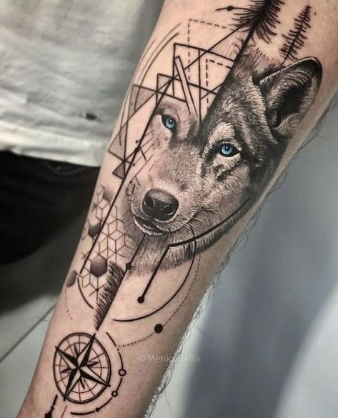 Do you want to emphasize your adventurous spirit, get protection, or look for a way in life, then a compass tattoo is right for you. Here we select everything you need to know about compass tattoos. Kurt Tattoo, Pretty Skull Tattoos, Tato 3d, Herren Hand Tattoos, Geometric Wolf Tattoo, Small Wolf Tattoo, Wolf Tattoos Men, Tier Tattoo, Pola Tato