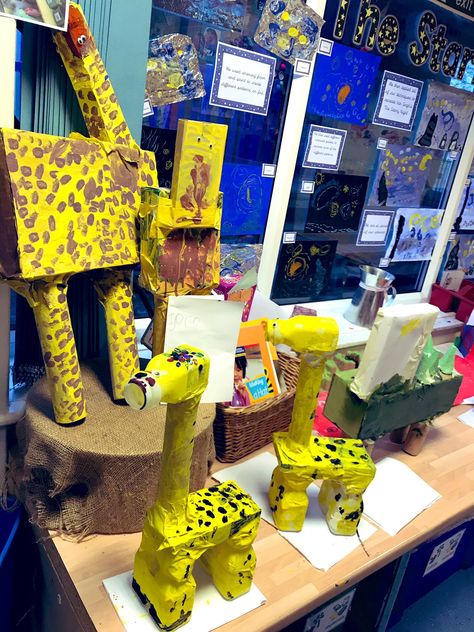 Jungle junk modelling ✨✨🦁🦒🦒🦒 #EYFS #earlyyears #EY #junkmodelling #EAD Jungle Activities For Kids, Safari Eyfs, Handas Surprise Eyfs, Africa Eyfs, Jungle Eyfs, Jungle Project, Eyfs Nursery, Handas Surprise, Safari Crafts