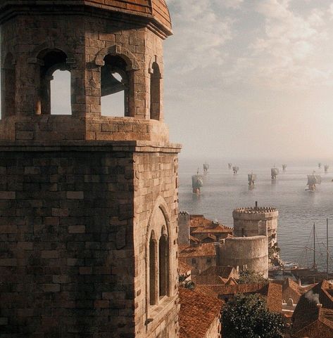 King's Landing Aesthetic, Fireborne Aesthetic, Kings Landing House Of The Dragon, A Song Of Ice And Fire Aesthetic, Medieval King Aesthetic, Crownlands Aesthetic, Kings Landing Aesthetic, Winterfell Aesthetic, House Targaryen Aesthetic