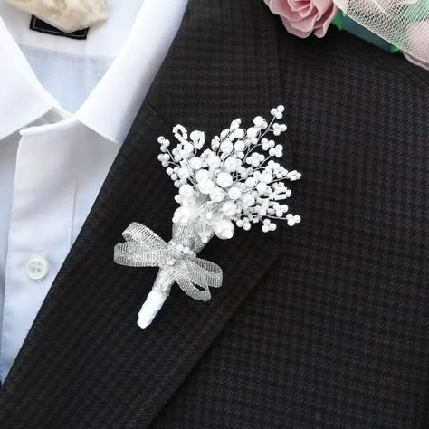 Brooch Boutonniere, White Wedding Decorations, Crystal Bouquet, Bridal Brooch, Brooch Corsage, Beaded Hair Clips, Family Flowers, Bead Hair Accessories, Diy Bead Embroidery