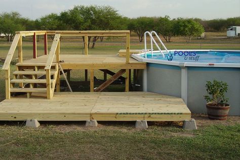 Above Ground Pool Deck Ideas On A Budget, Easy Pool Deck, Farm Pool, Rectangle Above Ground Pool, Piscina Intex, Pool Deck Plans, Pool Porch, Pool Stuff, Swimming Pool Decks