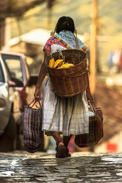 Mexican People Culture, Mexican Photography, Mexico People, Mexican People, Mexico Photography, Mexico Culture, Mexico Art, Mexican Women, Mexican Wedding