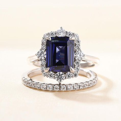 Royal Blue Sapphire Ring, Wedding Ring Sets Vintage, Wedding Rings Emerald Cut, Emerald Cut Halo, Sapphire Engagement Ring Set, Moissanite Wedding Ring Set, Blue Sapphire Engagement Ring, Emerald Cut Engagement, Simulated Diamond Rings