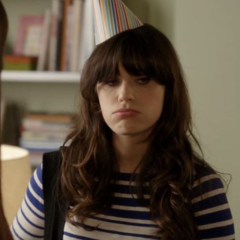 Jess Day Icon, Jessica Day Icons, New Girl Icons, Jess Day Aesthetic, Jessica Day Aesthetic, New Girl Jess, Zooey Deschanel Hair, Jess Day, Jess New Girl