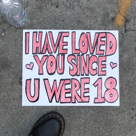 Harry Styes, Concert Signs, Hslot Outfit Ideas, Concert Poster Design, Punk Rock Princess, Harry Styles Poster, Fan Poster, New York Tours, Harry Styles Concert