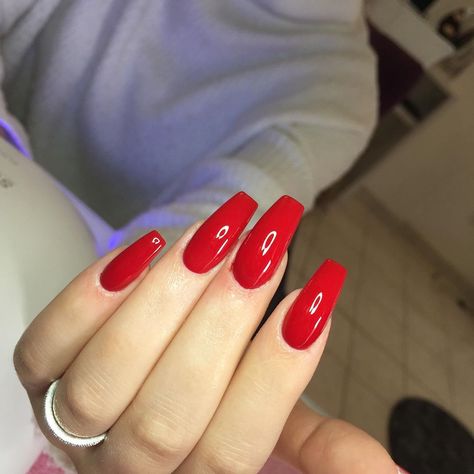 Light Red Nails, Red Nails Long, Long Red Nails, Bright Red Nails, Polish Ideas, Red Makeup, Nails Red, Short Acrylic Nails Designs, Toe Nail Designs