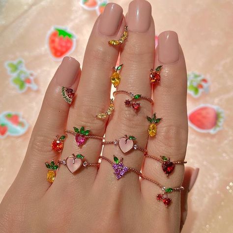 Fruit Rings, Apple Rings, Kawaii Store, Grape Apple, Family Rings, Costume Jewelry Rings, Sweet Escape, Zircon Jewelry, Colorful Fruit