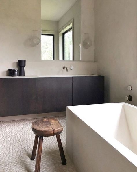 Simple Neutral Bathroom, Kaemingk Design, Neutral Bathroom Design, Saturday Vibes, Light And Dwell, Neutral Bathroom, Cheap Ideas, Interior Minimalista, Sopot