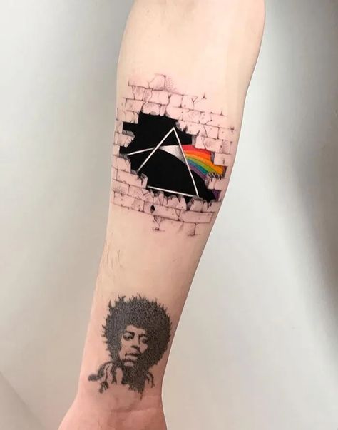 Amazing 3D Tattoos Which Will Make You Look Twice Pink Floyd Tattoo, Best 3d Tattoos, Tattoos Masculinas, Amazing 3d Tattoos, 12 Tattoos, Pink Floyd Art, Optical Illusion Tattoo, Embroidery Tattoo, Beautiful Flower Tattoos