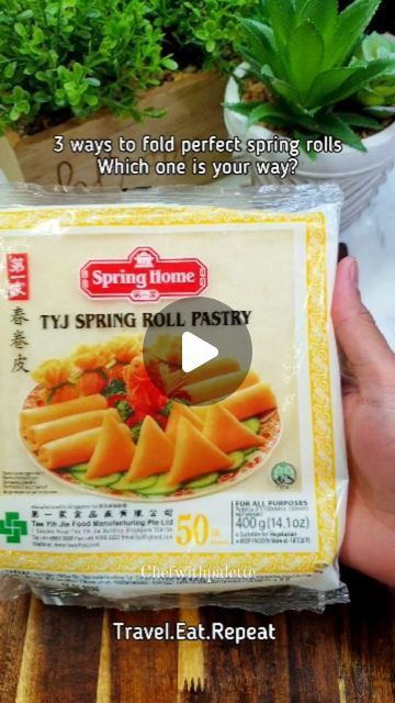 308K views · 4.6K likes | Khadija Siddiqui on Instagram: "How do you fold your spring rolls? 1,2 or 3? This might come handy in upcoming Ramadan Inshallah ❤  @chefwithpalette   #springrolls #howtofoldspringrolls #rolls #prep #foodporn #foodie #ramadanprep #ramadan #ramadanrecipes #ramadan2024 #ramadankareem #howto #tips #technique #easy #indianfood #pakistanifood #chinesefood" How To Fold Spring Rolls, Spring Roll Wraps, Spring Roll Pastry, Spring Roll, Filipino Dishes, Cooking Hacks, Pakistani Food, Pastry Sheets, Ramadan Recipes