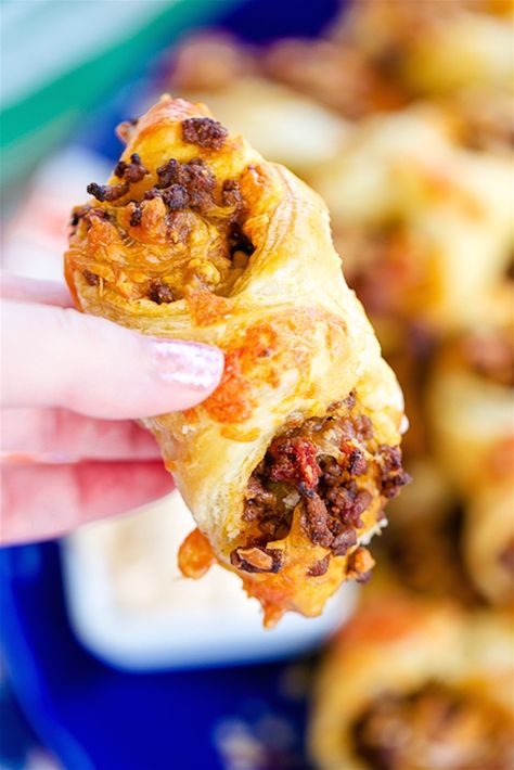 Puffy Tacos. Taco Puffs, Cheese And Puff Pastry, Hamburger Taco, Puffy Tacos, Football Friday, Super Bowl Food Healthy, Tailgating Ideas, Tuesday Recipes, Puff Pastries