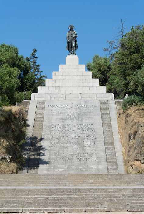 The Monument of Napoleon Bonaparte in the Austerlitz Square (Ajaccio, Corsica) has a leaning Stele where his Victories are engraved. Ajaccio Corsica, Napoleon Josephine, Military Artwork, Napoleon Bonaparte, Wikimedia Commons, Victorious, Monument, Statue, France