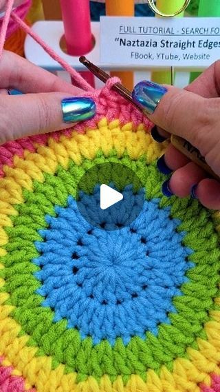 Crochet Tutorials Videos, Crochet Videos Tutorials, Zadar, Straight Edges, Crochet Round, Crochet Tutorials, Tutorial Diy, Double Crochet, Crochet Tutorial