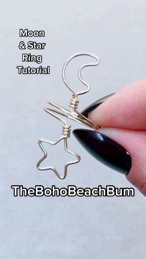 the_boho_beach_bum on Instagram: Adjustable Moon🌙 & Star⭐️ ring using 20 gauge half hard wire . . . . #ringmaking #rings #ringoftheday #wirewrappedring #wirewrappedjewelry… Metal Wire Rings Diy, Star Wire Ring, Moon Wire Ring, Diy Boho Rings, Basic Wire Wrapping, Wire Rings Tutorial, Moon Star Ring, Wire Wrapping Tools, Bracelet Stuff