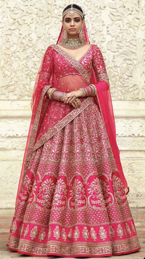 Rani Pink Bridal Lehenga Jewellery, Reception Lehengas, Lehenga Outfits, Sabyasachi Lehenga Bridal, Pink Bridal Lehenga, Wedding Fits, Sabyasachi Bridal, Designer Bridal Lehenga Choli, Bridal Songs