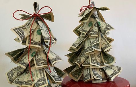 Cash Christmas Gift Ideas, Money Christmas Tree Dollar Bills, Fun Ways To Gift Money At Christmas, Christmas Cash Gift Ideas, Money Christmas Gift Ideas, Money Folding Ideas Easy, Money Tree Ideas, Christmas Money Tree, Money Christmas Tree