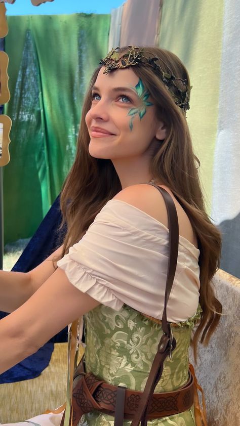 Barbara Palvin at Renaissance Pleasure Faire in Irwindale, California - IG Story May 12, 2024 Dylan Sprouse And Barbara Palvin, Vlada Roslyakova, Special Occasion Makeup, Palvin Barbara, Emily Didonato, Stella Maxwell, Dylan Sprouse, Armani Beauty, Models Makeup