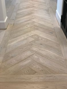 Vinyl Flooring Herringbone Pattern, Luxury Vinyl Plank Flooring Herringbone Pattern, High Traffic Flooring Ideas, Haring Bone Flooring, Herringbone Wood Flooring, Plank Flooring Patterns, Herringbone Wood Floor Entryway, Chevron Vs Herringbone, Rustic Vinyl Plank Flooring