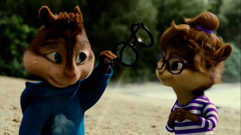 Simon And Jeanette, Smart Couple, Simon Seville, Alvin And Chipmunks Movie, Chipmunks Movie, The Chipettes, Couple Name, Naruto Sketch Drawing, Family Films