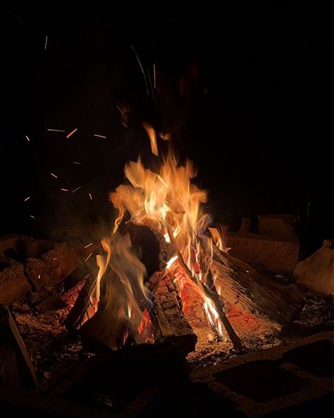 ❤️‍🔥 ————————— #bonfire #bonfires #bonfirenight #fire #photographer #photo #photography #post #pictures #photograph #pics #firepit… | Instagram Bonfire Aesthetic Couple, Bon Fire Aesthetics, Fall Bonfire Aesthetic, Bonfire Pictures, Bonfire Aesthetic, Fall Coziness, Bone Fire, Fire Aesthetic, Kai Smith