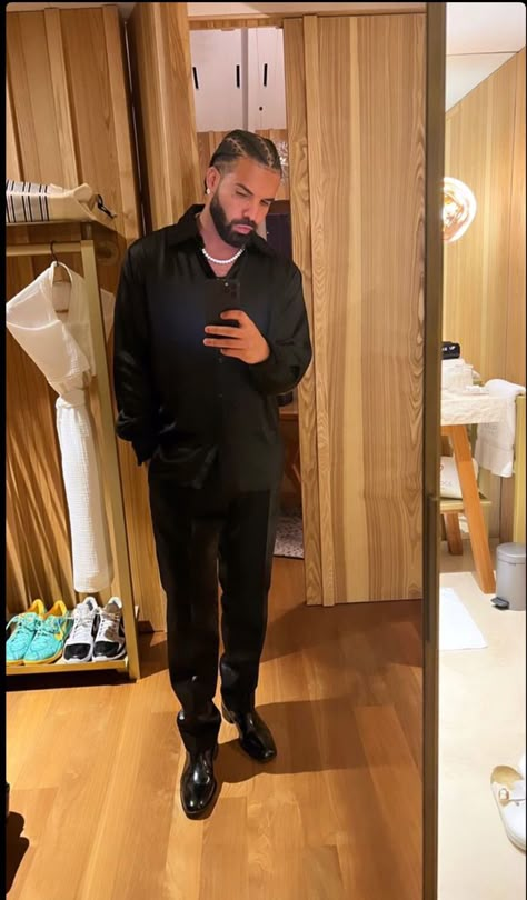 Drake Halloween, Drake Outfit, Drake Video, Drake Fashion, Champagne Papi, Drake Clothing, Drake Photos, Drake Ovo, Drake Drizzy