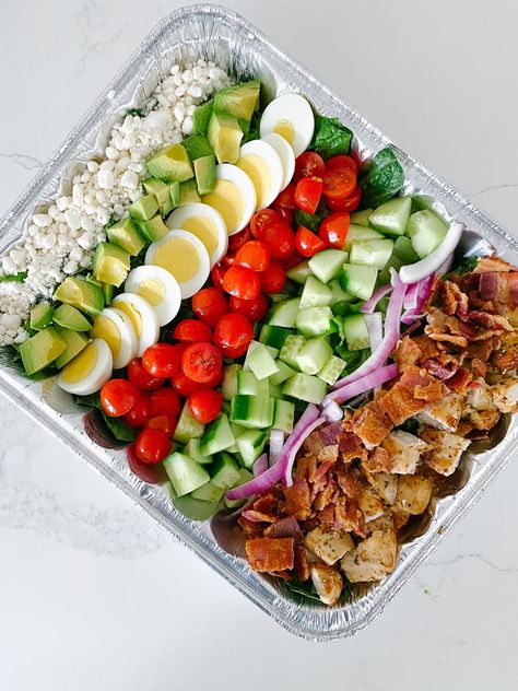 Best Cobb Salad, Meal Train Ideas, Homemade Chicken Marinade, Chicken Enchilada Soup Crock Pot, Cheese Tortellini Soup, Chicken Cobb Salad, Meal Train, Salad With Chicken, Chicken Tacos Crockpot