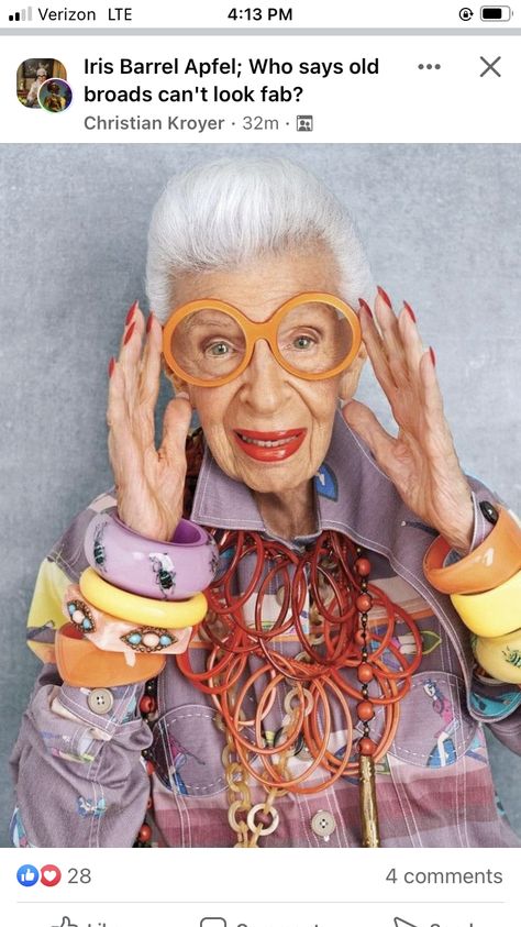 Iris Apfel Young, Rock Women, Fall Fashion Skirts, Advanced Style, Harper’s Bazaar, Hair And Makeup Artist, Harpers Bazaar, Good Company, Style Icon