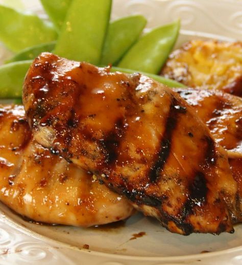 Peach Chicken Marinade, Peach Habanero Chicken, Peach Chutney Chicken, Chicken Recipes Using Peach Jam, Chicken With Peach Preserves, Peach Jam Chicken, Peach Sauce For Chicken, Peach Glazed Chicken, Peach Chicken Recipes