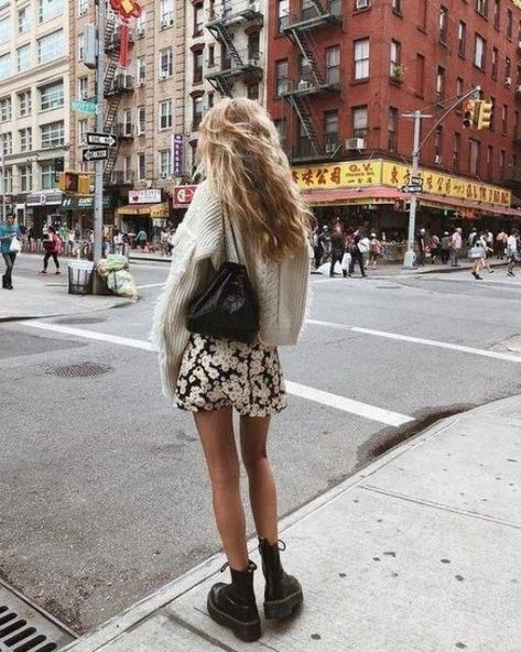 18 Indie Style Outfit Ideas That Will Keep You Looking Trendy - Society19 Indie Style, On Instagram, Instagram