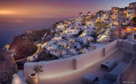 Santorini Greece Aesthetic Wallpaper, Lenovo Wallpapers, Beautiful Views Nature, Destop Wallpaper, Greece Wallpaper, Mediterranean Aesthetic, Macbook Air Wallpaper, Greece Pictures, Europe Aesthetic