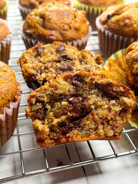 Best Banana Bread Muffins, Banana Bread Muffins Easy, Blender Muffins, Muffins Easy, Kitchen Ingredients, Banana Bread Muffins, Bread Muffins, Basic Kitchen, Best Banana Bread