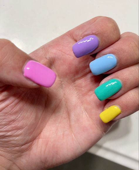 Rainbow Nails Short, Nails Rainbow, Nails Colors, Easter Nails, Nails Summer, Rainbow Nails, Nails Short, Nails Inspo, Simple Nails