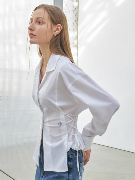 Kemeja Korean Style, Unique Shirts Design, Open Collar Shirt, Fancy Shirt, Fashion Silhouette, Upcycle Shirt, Everyday Fashion Outfits, Classy Work Outfits, Stylish Work Outfits