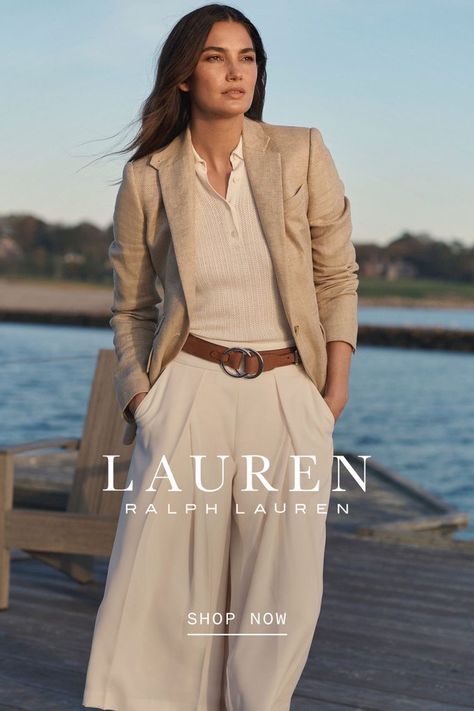 80s Fashion Old Money, Ralph Lauren Fashion Show 2024, Ralph Lauren Business Women, Ralph Lauren Women Aesthetic, Ralph Lauren Summer Style, Ralph Lauren Style Classy, Ralph Lauren Street Style, Sophisticated Style Women, Old Money Outfit Women