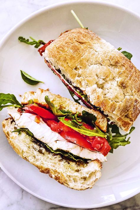 How to Make THE BEST Caprese Sandwich | foodiecrush.com Cuisinart Griddler Recipes, Caprese Sandwiches, Chicken Caprese Sandwich, Caprese Sandwich Recipe, Panera Recipes, Mozzarella Sandwich, Specialty Sandwiches, Picnic Sandwiches, Caprese Sandwich