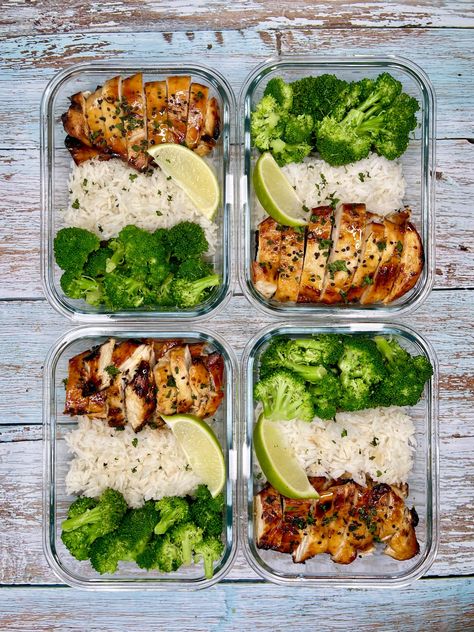 Honey Lime Chicken and Rice Bowls Chicken Bowl Meal Prep, Macro Diet, Macro Recipes, Honey Lemon Chicken, Honey Lime Chicken, Chicken Rice Bowls, Lemon Chicken Recipe, Dinner Meal Prep, Macro Meals