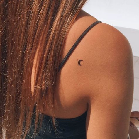 Moonchild Tattoo, Tiny Tattoos For Women, Palm Tattoos, Petite Tattoos, Small Girl Tattoos, Cute Tiny Tattoos, Cool Small Tattoos, Classy Tattoos, Discreet Tattoos