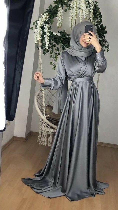 Hijabi Dresses, Satin Long Dress, Dress Islamic, Full Sleeves Dress, Abaya Hijab, Stile Hijab, Soiree Dress, Kaftan Maxi Dress, Satin Dress Long